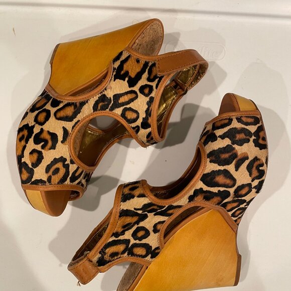 Sam Edelman Kendall Leopard Wedge Heel Sandals - Picture 3 of 6